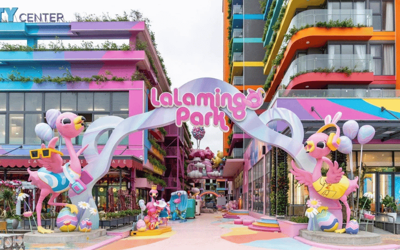 Công viên Lalamingo Park Sầm Sơn rực rỡ sắc màu